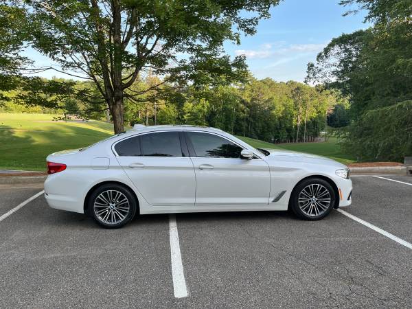 2019 BMW 530i xDrive - Sport Line - $23,400 (Milton)63621002124417123
