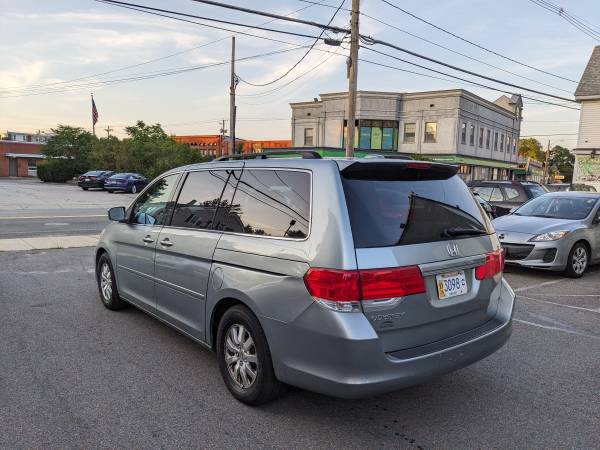 2008 HONDA ODYSSEY EX_L, MINIVAN DE 8 PASAJEROS, CUERO, TECHO SOLAR. - $4,995 (WHITMAN MA)63618089896065122