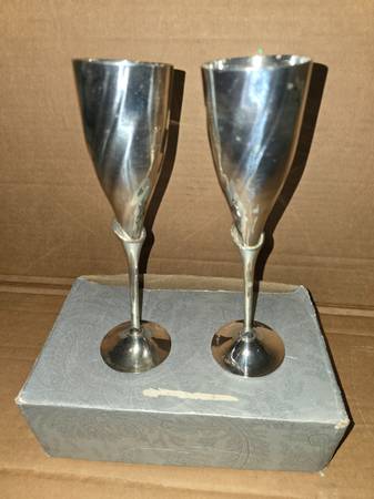Silver Champagne Flutes 1
