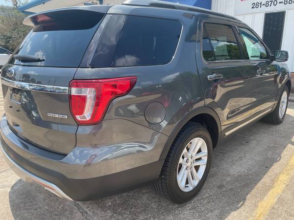 2016 Ford Explorer. . Asientos traseros . . $2500 de enganche  ¡IMPRESIONANTE! - $14,900 (832-206-3054 👍☎)63622307261955123