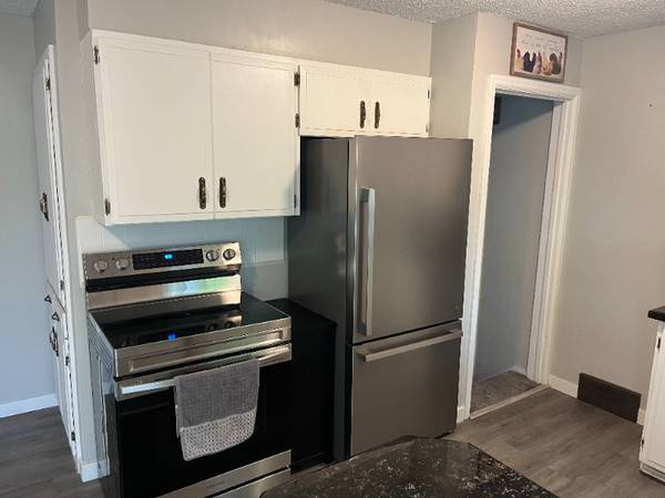 $2000.00 / 4br - 1441ft2 - Single family home for rent. Available immediately.63963189236738124