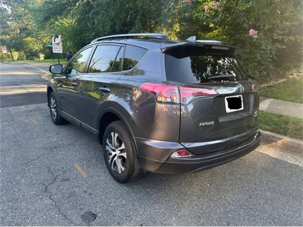 Toyota RAV4 2017 LE AWD CLEAN TITLE - $17,800 (Alexandria)63616630638209121