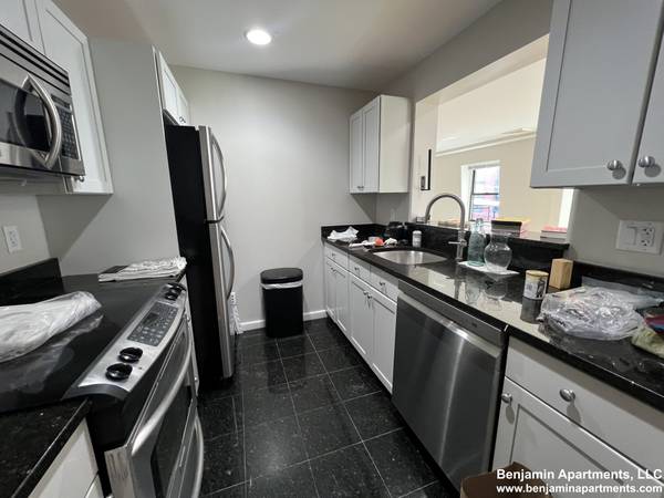 $4,000 / 2br - **SOUTH END 2BED/2BATH IN-UNIT LAUNDRY-CLOSE TO BUMC, TUFTS. BACK BAY! (South End)63951007130242124