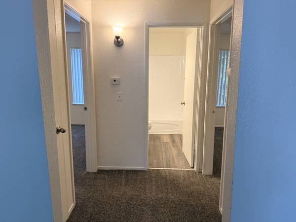 $1,295 / 2br - Lindsay Apartments 2x1- $500 off first month's rent!64008333453827124