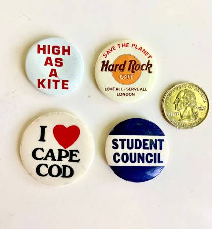 4 Collectable  Button/Badges Set (pin back button) 1