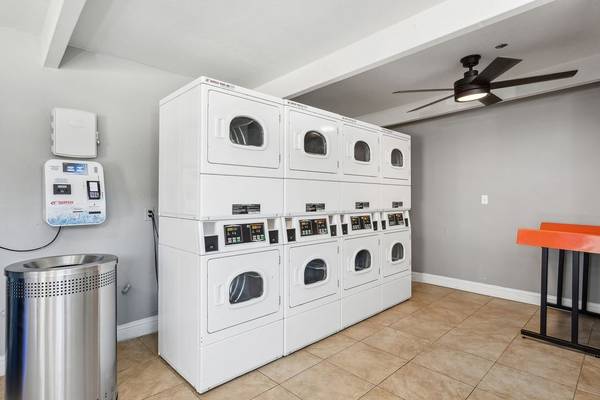 $1,575 / 1br - 620ft2 - 🏘️ Find your cozy haven for fall here @ Renew on Coloma 🏘️ (10680 Coloma Rd, Rancho Cordova, CA)63919495320067124