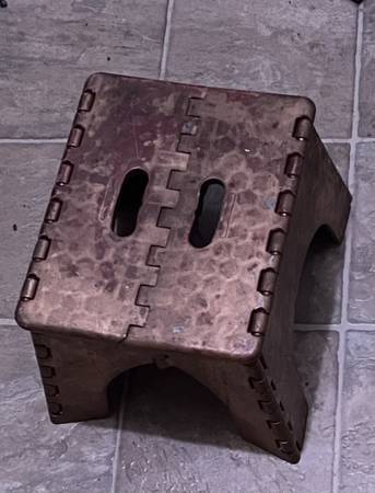 Collapsable Stepping Stool 1