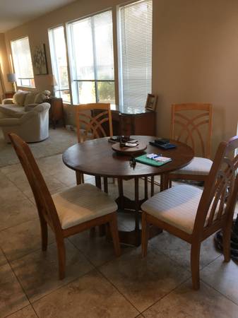 $975 / 4br - Must See Room in OCEANSIDE Private home63819204879105124