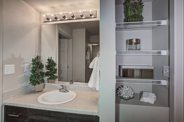 $1,387 / 1br - A New Wave of Living!! (Kennewick)63697300593923123