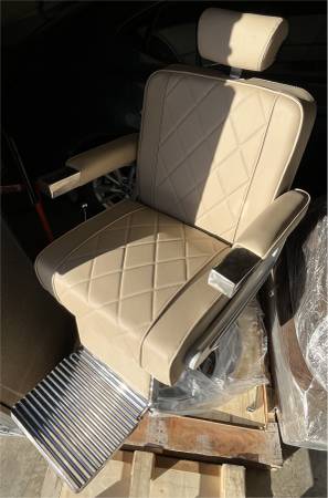 Keller BARBER CHAIR Adams-Cashmere brand new still on pallet! 1