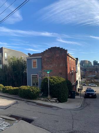 $2,850 / 3br - Beautiful House for rent $2850/month (Prospect Hill)63974475043330121