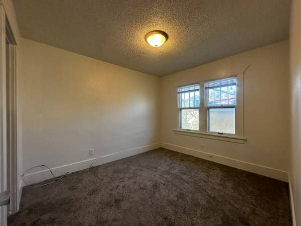 $1000.00 / 2br - 850ft2 - 430 S Grant - marshproperties.net63974611751427124