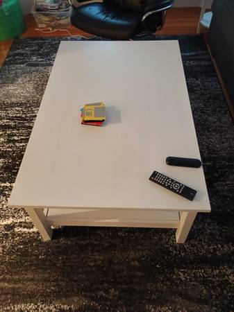 White coffee table 1
