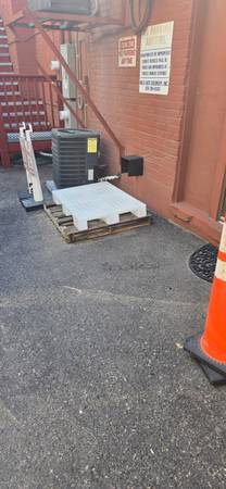 Pallets free 1