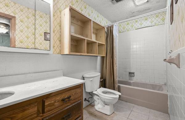 $1,050 / 3br - 1904ft2 - Spacious 3-Bedroom in Established Park Forest Neighborhood! (Baton Rouge, LA)63678527014915123
