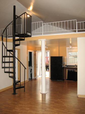 $1,950 / 1br - 720ft2 - Cottage con ático (oakland north / temescal)63928540486018121