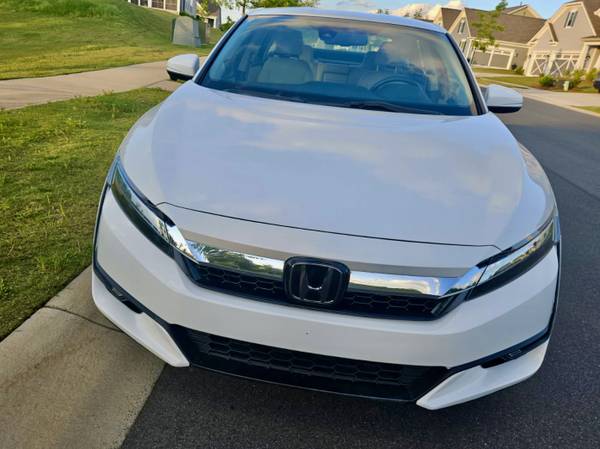 2018 Honda Clarity Touring Plug-In Hybrid SOLO 50 MILLAS BAJAS - $15,000 (Indian Trail/Charlotte)63613431120513121