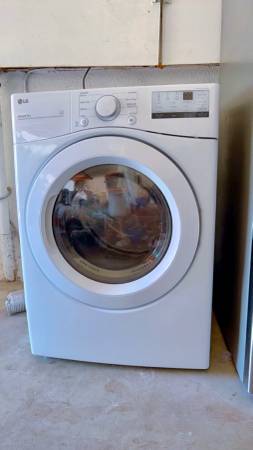 Beautiful Like New LG Dryer For SALE 1