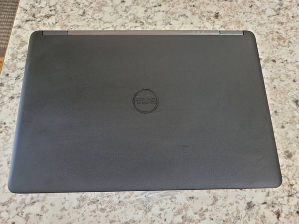 Laptop DELL LATITUDE de 13 pulgadas / (16 GB de RAM / 256 GB SSD, Core i7-2,7 GHz) - 275 USD (Valley Village)63471349896323122