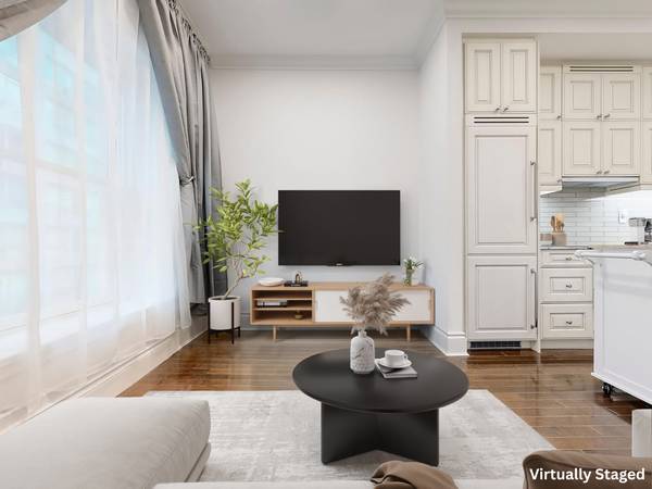 22 Leader Lane 522 1