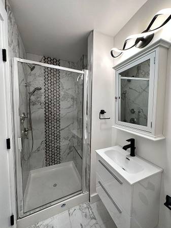 $1,910 / 1hab - 455ft2 - Encanto histórico se encuentra con vida urbana en Palace Court Apartments (nob hill)63667994742275122