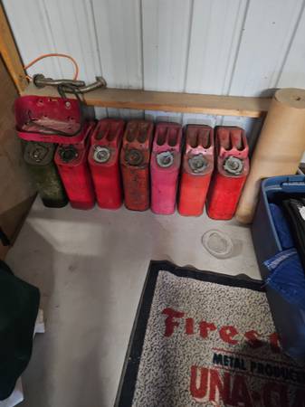 Fuel cans 1