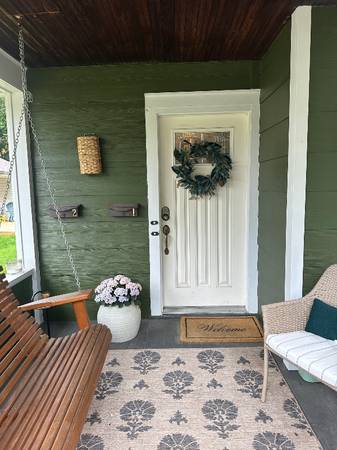 $1900.00 / 2br - 1100ft2 - Charming Updated Duplex in North East63797856908673121