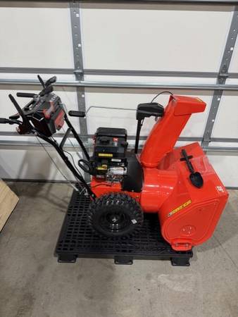 Ariens 28" Snow Blower 1