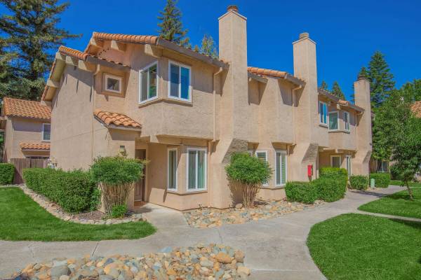 $2,720 / 3br - 1441ft2 - Ubicado en Sacramento, 3 habitaciones, fácil acceso a autopistas (54 Quay Court, Sacramento, CA)63844737301763120
