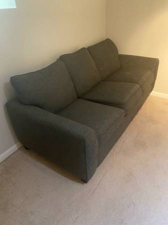 Free Couch 1