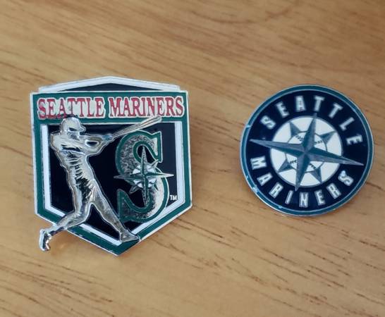 Seattle Mariners hat pins 1