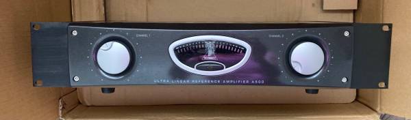 Behringer Reference Amplifier A500 1