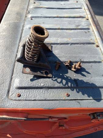 1969 Chevelle Malibu El Camino Hood Catch 1