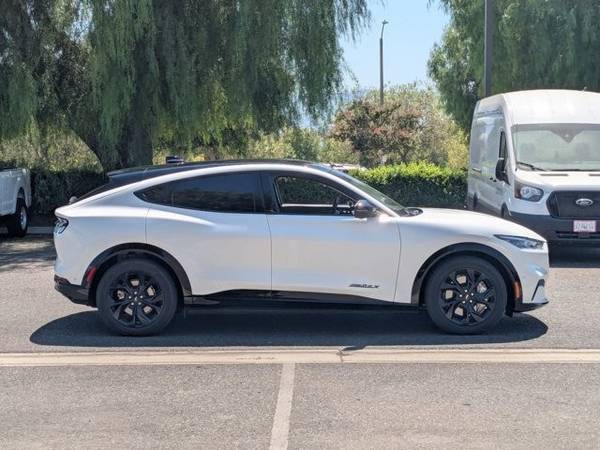 2023 Ford Mustang Mach-E SUV eléctrico premium certificado - $30,692 (Llame al *(661) 430-0723* para confirmar disponibilidad al instante)63470044123009123