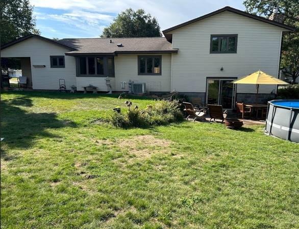 $1,985 / 3br - 1900ft2 - ¡Increíble casa de 3 habitaciones/3 baños con garaje para 2 autos adjunto! (Eau Claire)63845961579779122