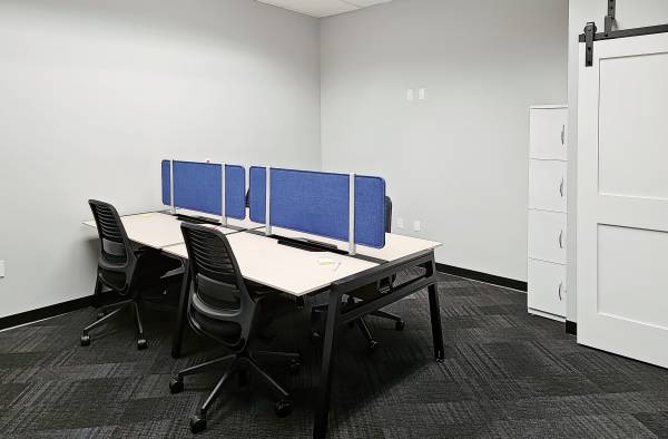 $175 24/7 access to your dedicated workplace-all amenities included! (New London)64194824683266120