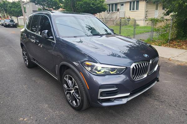 Bmw x5 Sport en condición impecable con 43 mil millas - $29,000 (Staten Island)63654712818563121