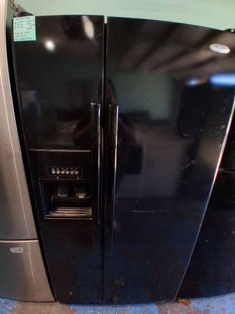 Refrigerator whirlpool 1