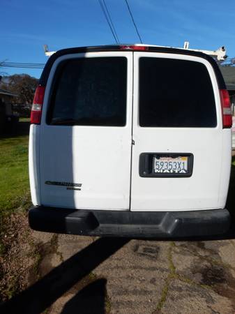 Camioneta comercial Chevy Savana 2016 - $9,000 (vallejo / benicia)63496623580033123