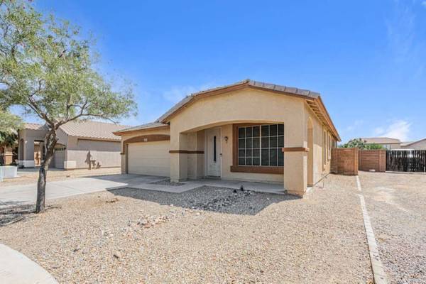 Clean modern 3 bed + 2 bath available for rent 1
