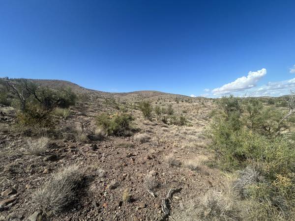 $55,000 39.99 Acres East of Kingman (Kingman)64038883248643120