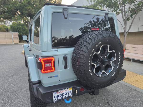 2023 Jeep Wrangler Rubicon 4xE Earl color 14k miles - $45,000 (Beverly Hills)63441175290371124
