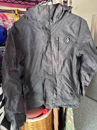 Volcom kids snowboard jacket 1