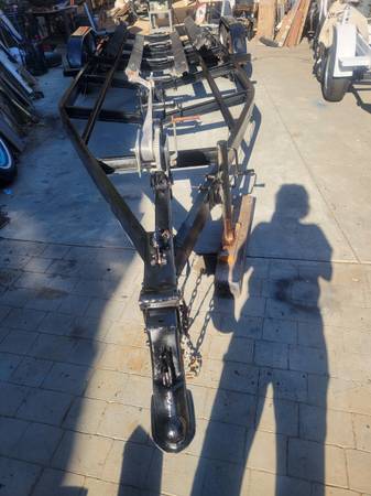 Impresionante remolque para barco negro de 26 pies con doble eje - $3.000 (fairfax)634714563751691229