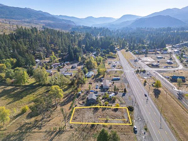 $100,000 / 15214ft2 - Large Commercial/Residential Lot in Beautiful Gates (Gates)64151650568705120