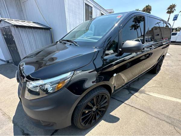 2019 Mercedes-Benz Metris Van de Pasajeros Techo Estándar 126" - $24,999 (LLAME AL 619-345-3175 PARA VER DISPONIBILIDAD)63470063326211123