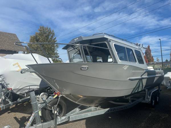 2026 26' Kingfisher Coastal Express 2625 welded aluminum boat 1