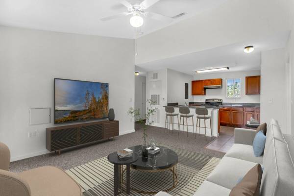 $1,499 / 1br - 751ft2 - 1 Bedroom with Attached Garage (Town Center)63791575924737123