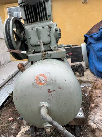 Binks/Quincy Air Compressor 3 phase $OBO 1