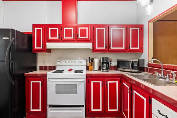 $524,900 / 3br - 1086ft2 - ¡REDUCCIÓN DE PRECIO DE 20K! Terreno para caballos, regado, cuartos para suegros (Kennewick)63624280364547122